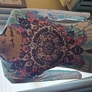 Reba pullover top Size M